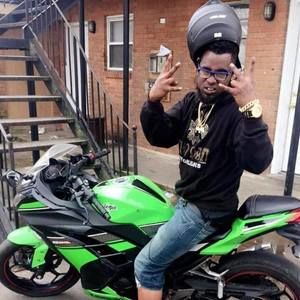 Meet your Posher, Cedric